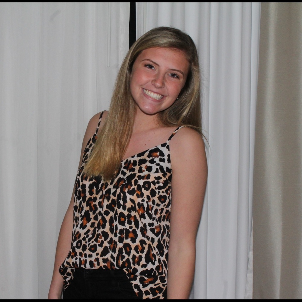 Meet your Posher, Lucy